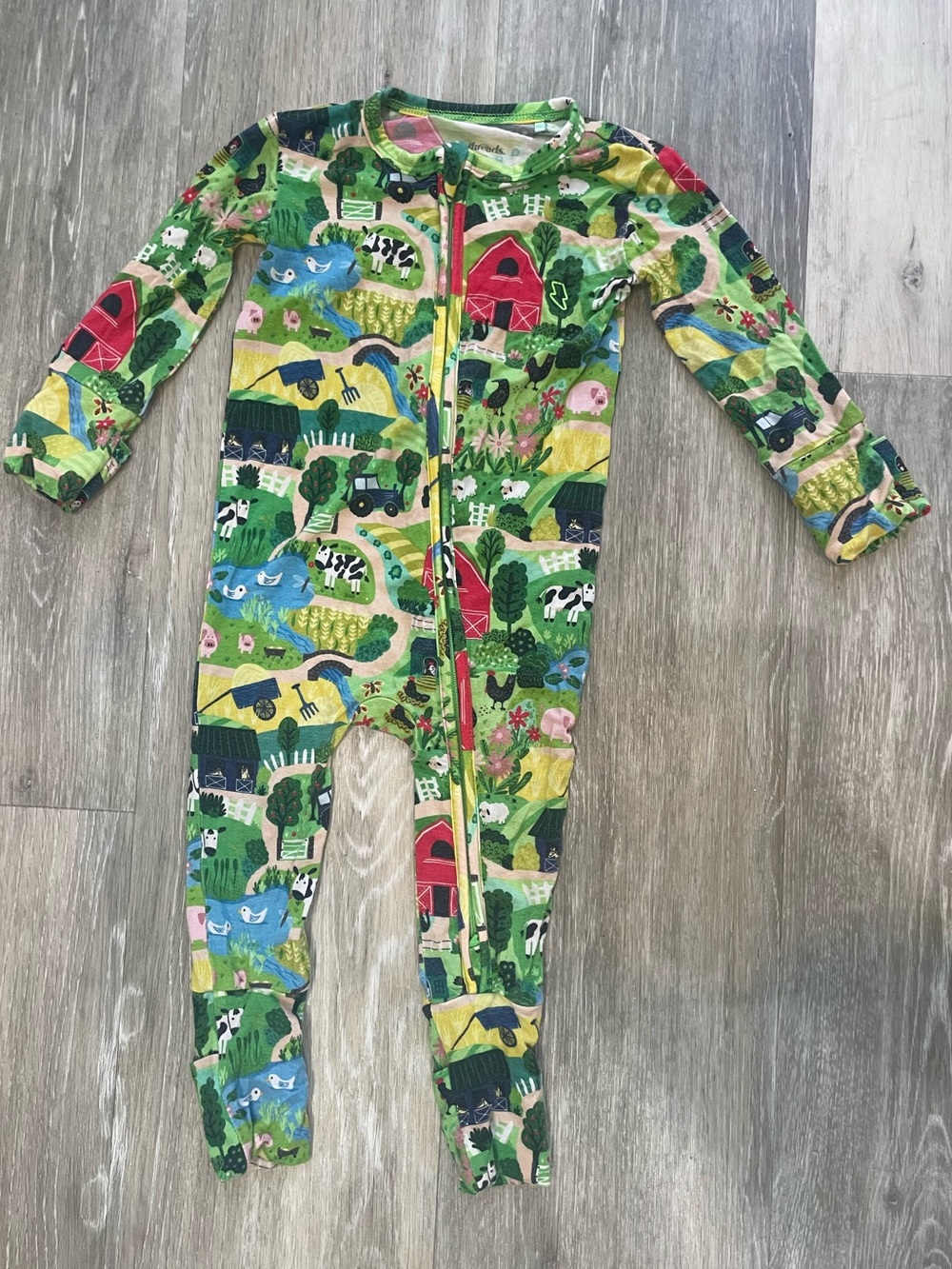 Muse Threads Bamboo Zip Farm Friends Convertible Footie Pajamas Size 6-9 Months